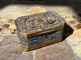 Exquisite Qing 19th Century Chinese
Gilt Silver Filigree Enamel Box